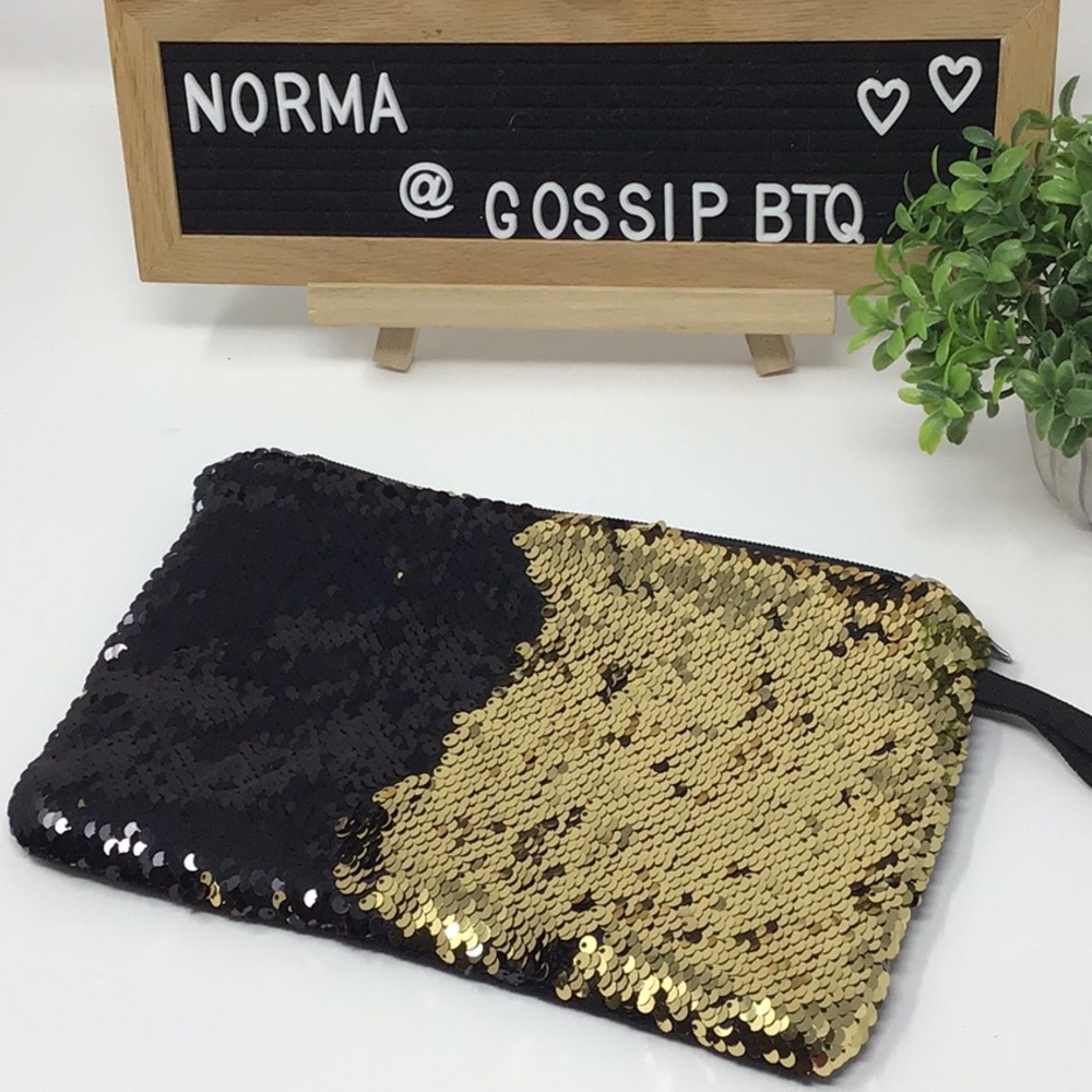 Flip the Sequin Accessory Bag